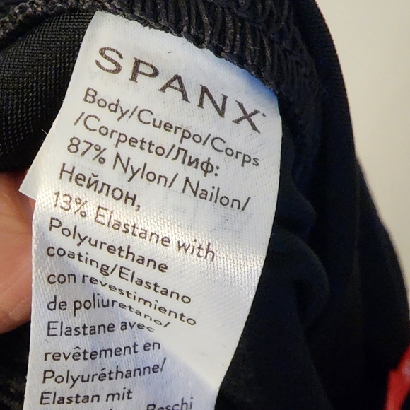 SPANX CAMO LEGGINGS - Picture 5 of 6